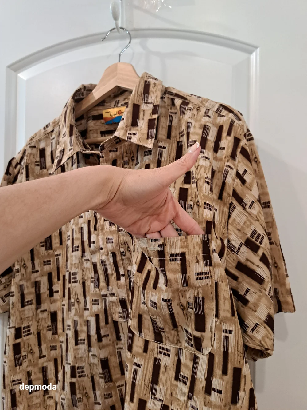 Gold Coast Habanas mens  Short-Sleeve Button-Down Shirt in Beige & Brown size Xl